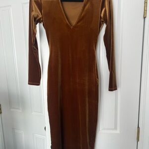 Stunning  Velvet Dress from Good American